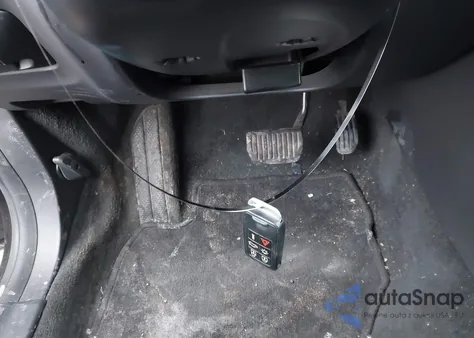 2013 Volvo S60 T5 z USA, uszkodzony, nr VIN YV1612FS3D1219105